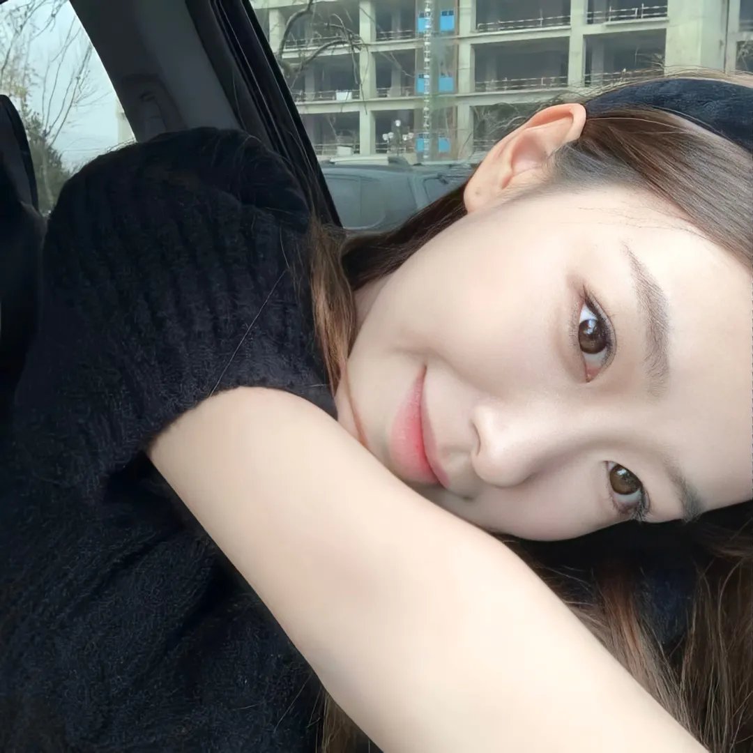 小妮扛枪